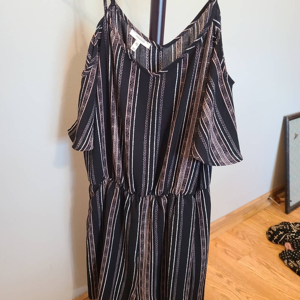 Cold shoulder, lined romper